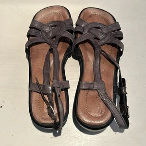 Women’s Gray Figura sandal